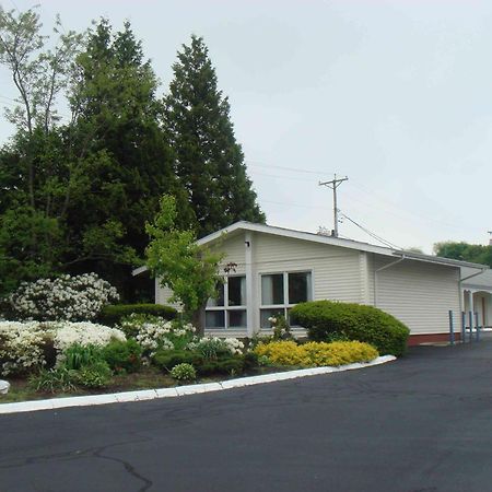 Harbor Base Inn Newport Zewnętrze zdjęcie